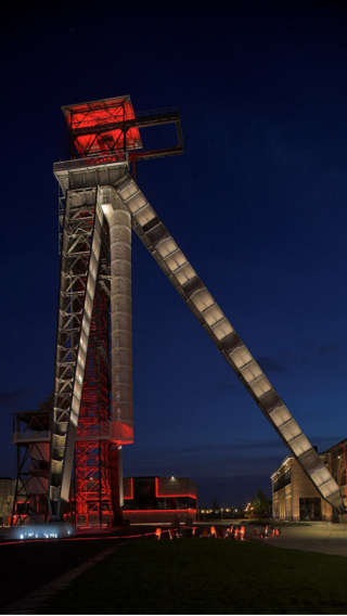 Attractive color lighting making the C-mine stand out