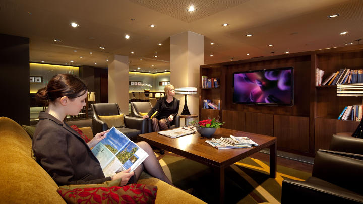 The Marriott Frankfurt hotel lobby is lit using Philips LuxSpace and Spot LED 3 luminaires.