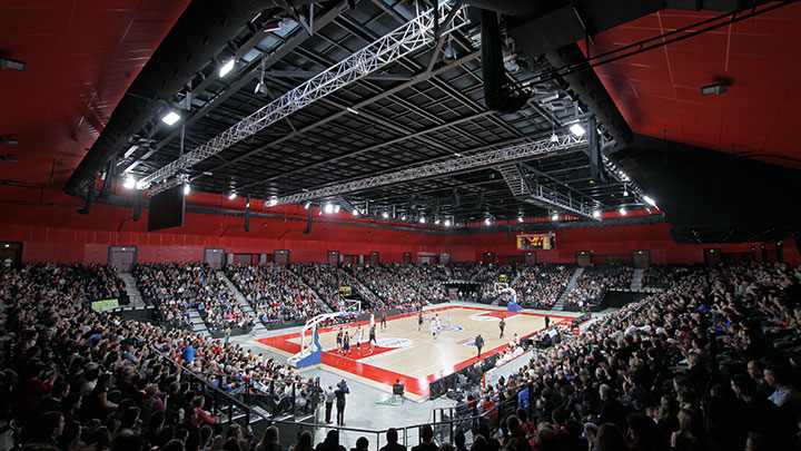 Flicker-free LED stadium lighting
